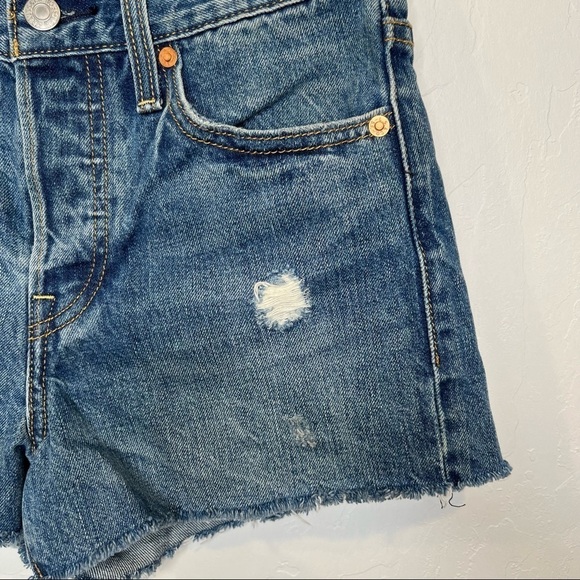 Levi’s Button Fly Cutoff Jean Shorts Size 25 Leather Patch - Picture 4 of 8